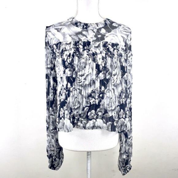 INTERMIX Charlotte Pleated Floral 100%‎ Silk Blouse Size S Top Navy Bell Sleeve - Picture 4 of 8
